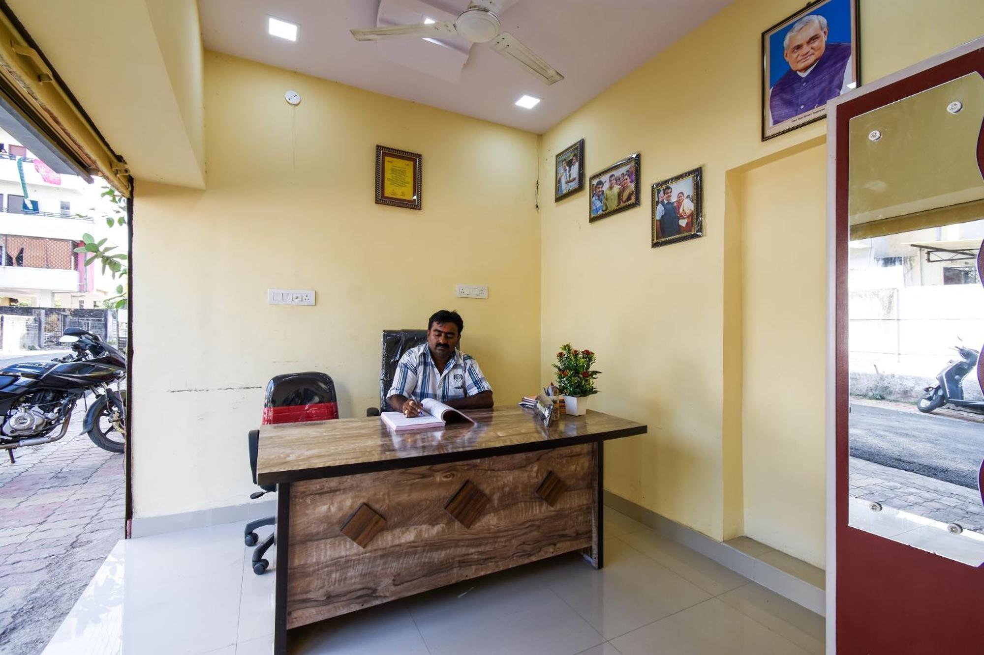 Hotel O Gaurav Guest House Nagpur Zewnętrze zdjęcie
